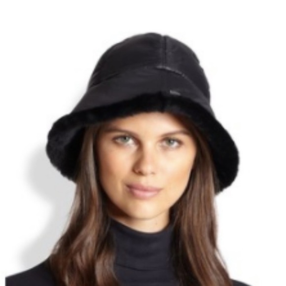 تعداد آخر قيلولة ugg bucket hat black 